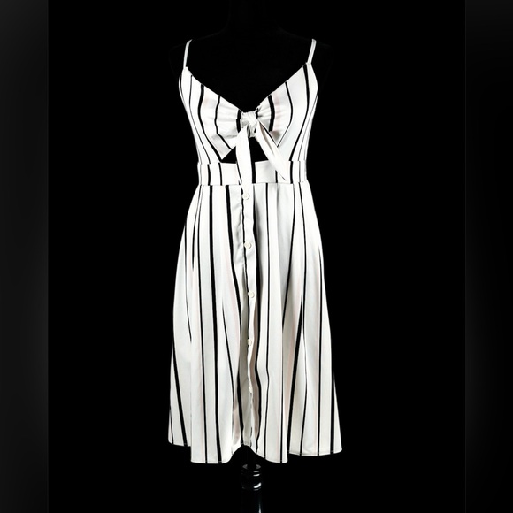 Cupshe Striped Tie-Front Midi Dress with Button-Down Skirt – Size Large - Picture 4 of 14